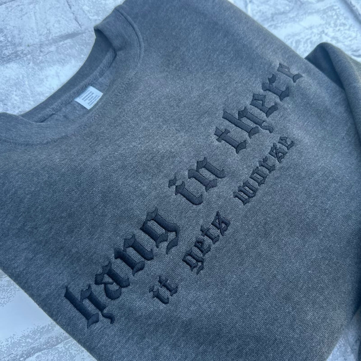 Hang in There Embroidered T-Shirt/Sweatshirt/Hoodie