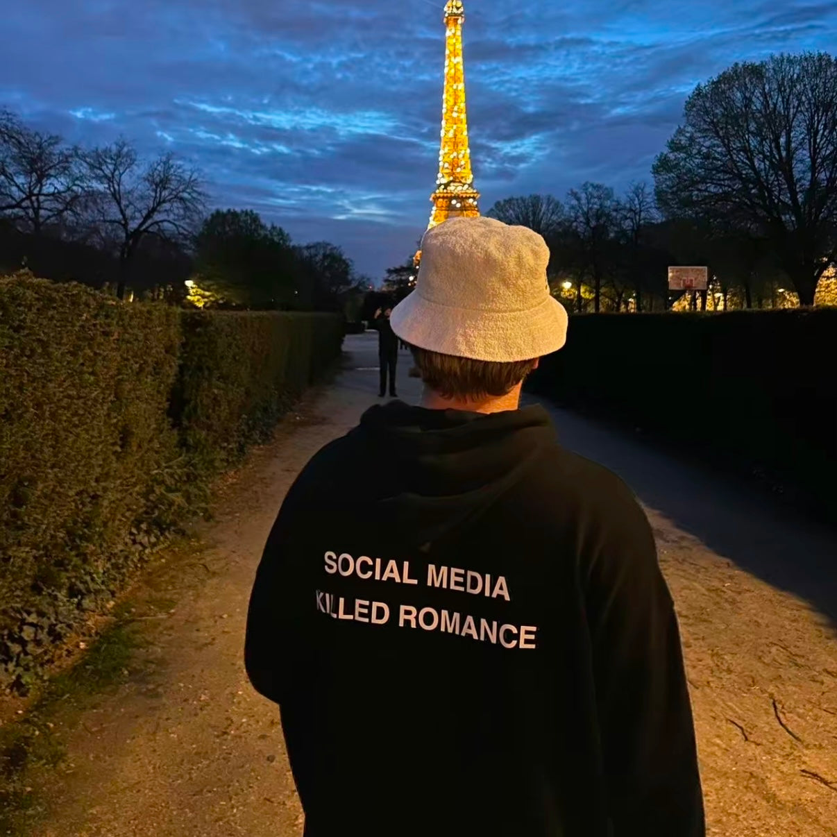 Social Media Killed Romance T-Shirt/Sweatshirt/Hoodie